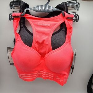 Daisy Fuentes 2pc set Sports Bra